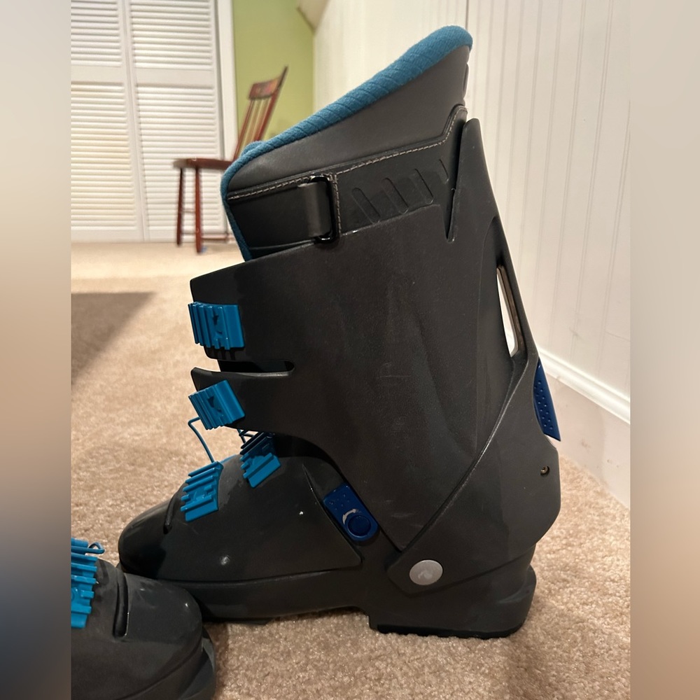 Excellent condition Salomon Ski Boots Men’s Size 7-7.5 - Picture 3 of 6